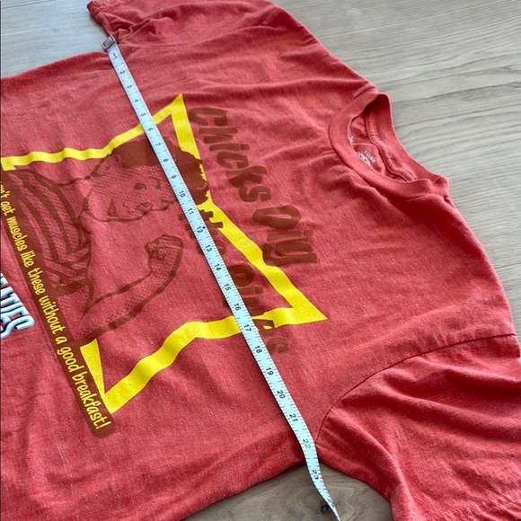 Orange Graphic T-Shirt with Wheaties Print | XL - Picture 4 of 6